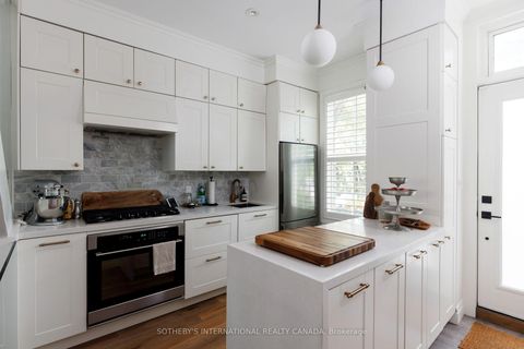 Photo 10 at 116 Shaftesbury Avenue, Moore Park, Toronto