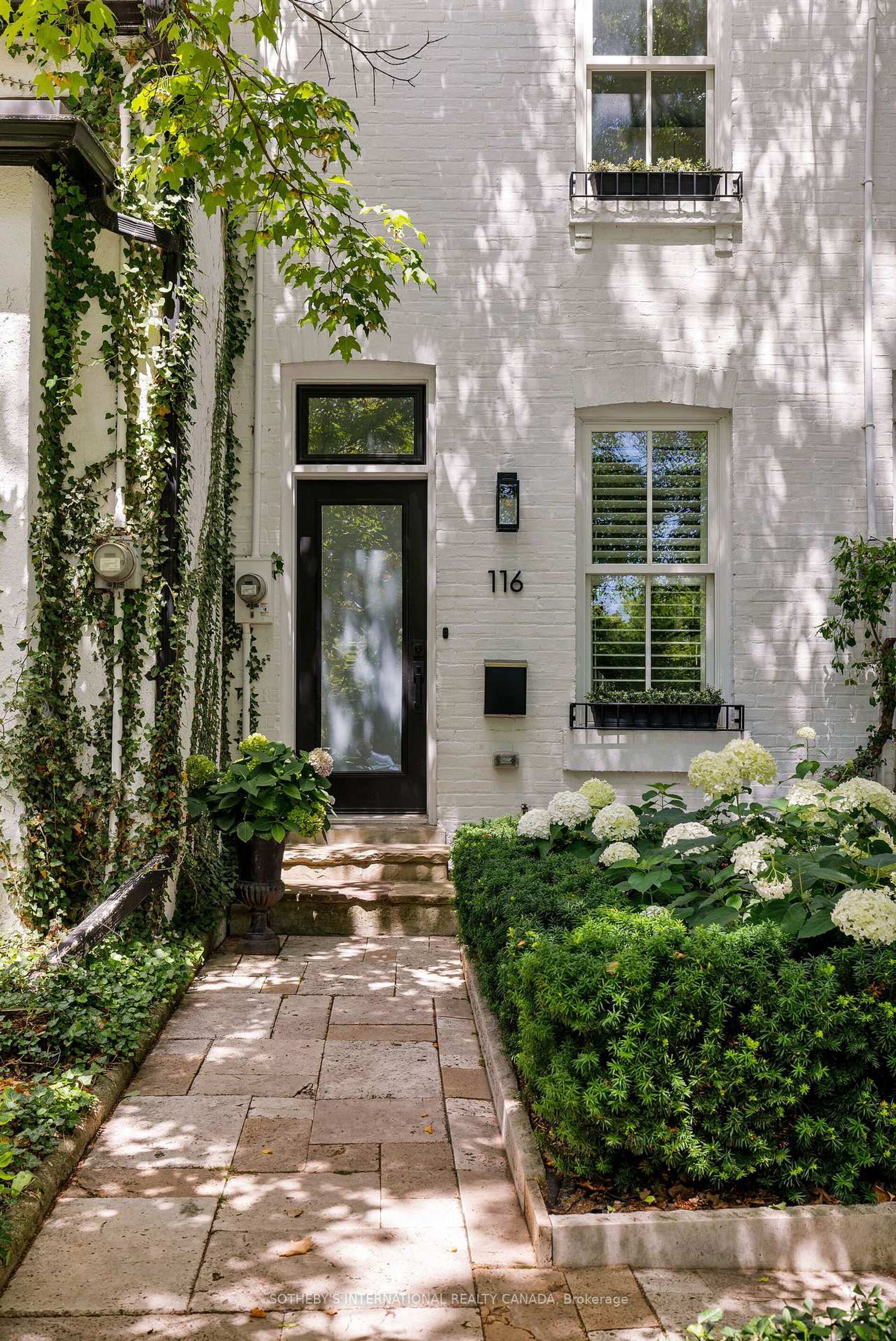 116 Shaftesbury Avenue, Moore Park, Toronto 