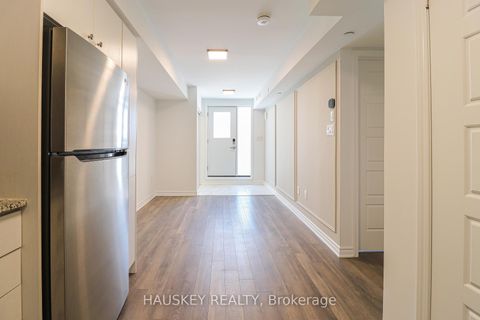 Photo 5 at 504 - 2791 Eglinton Avenue E, Eglinton East, Toronto