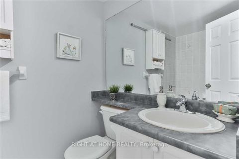 Photo 9 at 27 - 42 Pinery Trail, Malvern, Toronto