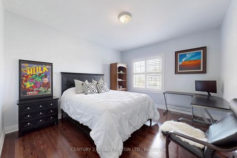 Photo 23 at 19 Sir Giancarlo Court, Patterson, Vaughan