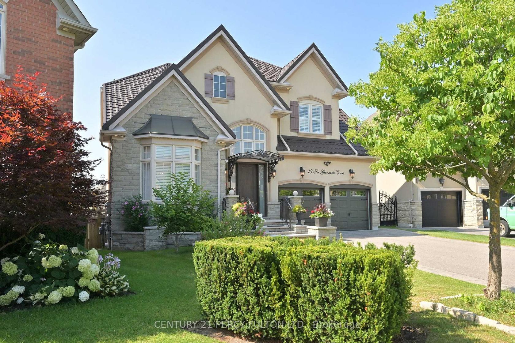 19 Sir Giancarlo Court, Patterson, Vaughan 