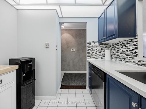 Photo 7 at 2807 - 88 Corporate Drive, Woburn, Toronto