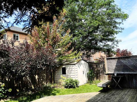 Photo 41 at 94 Barnwood Drive, Oak Ridges Lake Wilcox, Richmond Hill
