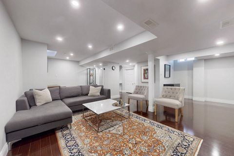 Photo 20 at 54 English Oak Drive, Oak Ridges Lake Wilcox, Richmond Hill