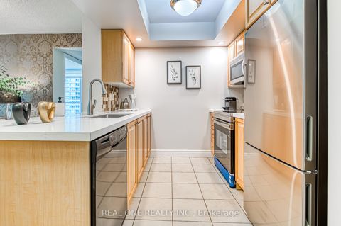Photo 7 at 1121 - 500 Doris Avenue, Willowdale East, Toronto
