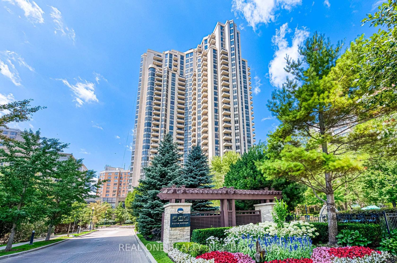1121 - 500 Doris Avenue, Willowdale East, Toronto 