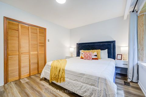 Photo 29 at 49 Mckee Avenue, Willowdale East, Toronto