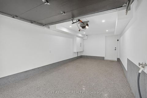 Photo 3 at 15A ROSEMEADE Avenue, Queensway, Toronto