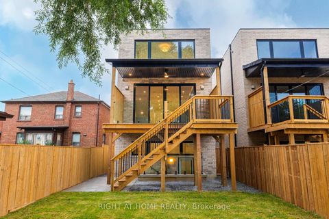 Photo 4 at 15A ROSEMEADE Avenue, Queensway, Toronto