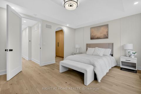 Photo 33 at 15A ROSEMEADE Avenue, Queensway, Toronto