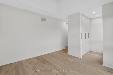 Photo 40 at 15A ROSEMEADE Avenue, Queensway, Toronto