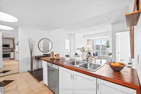 Photo 5 at 618 - 11 William Carson Crescent, Windfields, Toronto