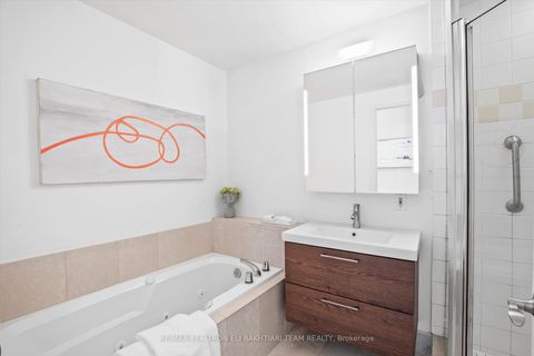 Photo 15 at 618 - 11 William Carson Crescent, Windfields, Toronto