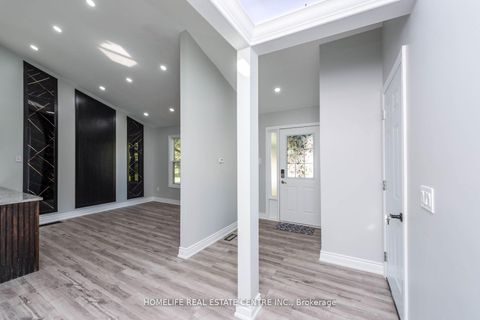 Photo 8 at 79 Fox Run, Letitia Heights, Barrie