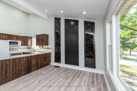 Photo 10 at 79 Fox Run, Letitia Heights, Barrie