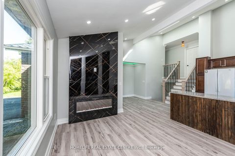 Photo 11 at 79 Fox Run, Letitia Heights, Barrie
