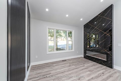 Photo 12 at 79 Fox Run, Letitia Heights, Barrie