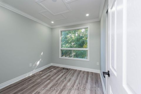 Photo 21 at 79 Fox Run, Letitia Heights, Barrie