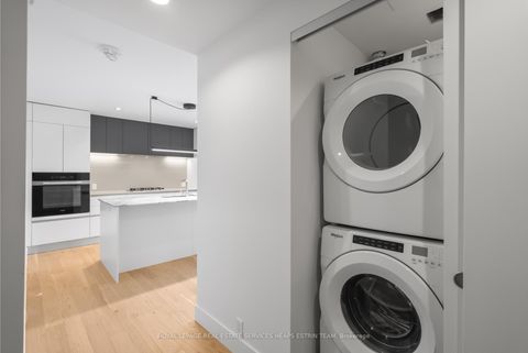 Photo 2 at 409 - 1414 Bayview Avenue, Mount Pleasant East, Toronto