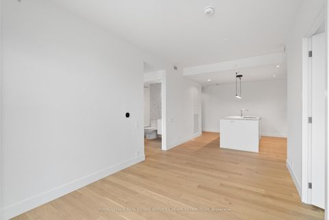 Photo 17 at 409 - 1414 Bayview Avenue, Mount Pleasant East, Toronto