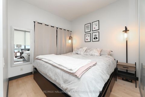 Photo 5 at 817 - 33 Mill Street, Waterfront Communities C8, Toronto