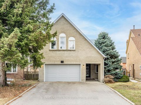 Photo 0 at 18 Finlayson Court W, Brownridge, Vaughan