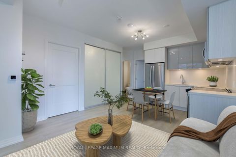 Photo 10 at 719 - 50 Dunfield Avenue, Mount Pleasant East, Toronto