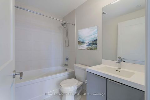 Photo 20 at 719 - 50 Dunfield Avenue, Mount Pleasant East, Toronto