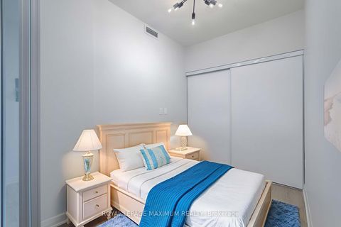 Photo 23 at 719 - 50 Dunfield Avenue, Mount Pleasant East, Toronto