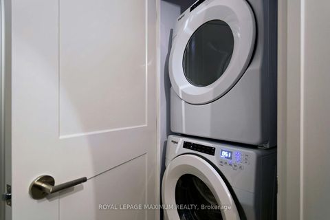 Photo 26 at 719 - 50 Dunfield Avenue, Mount Pleasant East, Toronto