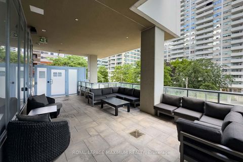 Photo 32 at 719 - 50 Dunfield Avenue, Mount Pleasant East, Toronto