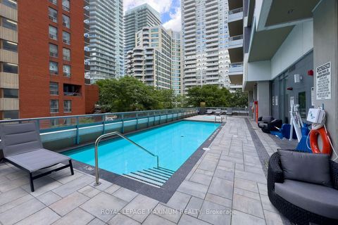 Photo 34 at 719 - 50 Dunfield Avenue, Mount Pleasant East, Toronto