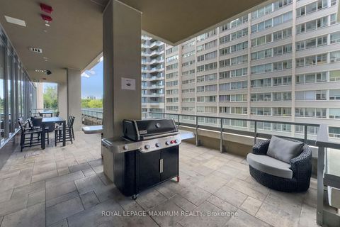 Photo 35 at 719 - 50 Dunfield Avenue, Mount Pleasant East, Toronto