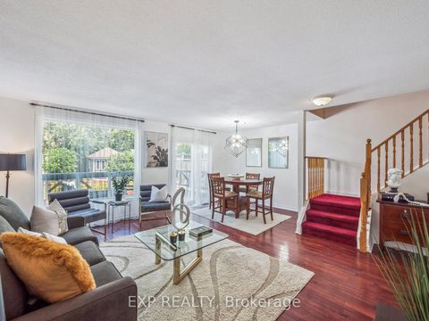 Photo 7 at 49 Ashcroft Court, East Woodbridge, Vaughan