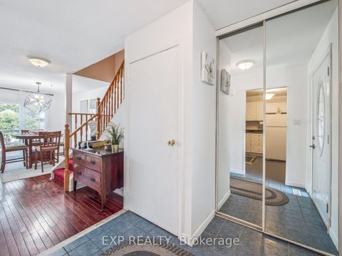 Photo 11 at 49 Ashcroft Court, East Woodbridge, Vaughan
