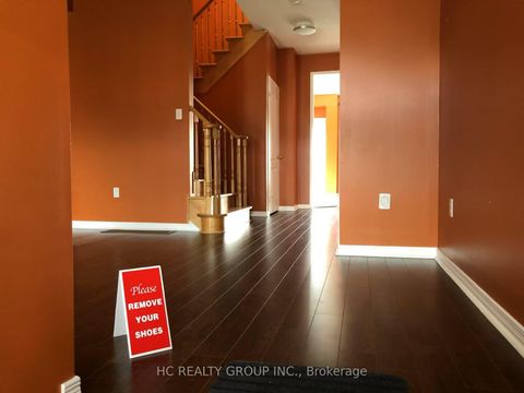 Photo 1 at 32 Wheelwright Drive, Oak Ridges Lake Wilcox, Richmond Hill