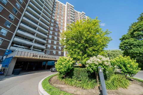 Photo 2 at 1218 - 20 Edgecliff Golfway, Flemingdon Park, Toronto