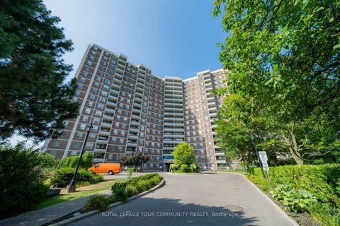 Photo 3 at 1218 - 20 Edgecliff Golfway, Flemingdon Park, Toronto