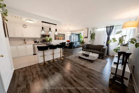 Photo 11 at 1218 - 20 Edgecliff Golfway, Flemingdon Park, Toronto