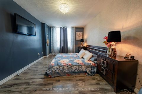 Photo 33 at 1218 - 20 Edgecliff Golfway, Flemingdon Park, Toronto