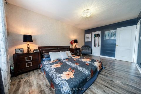 Photo 34 at 1218 - 20 Edgecliff Golfway, Flemingdon Park, Toronto