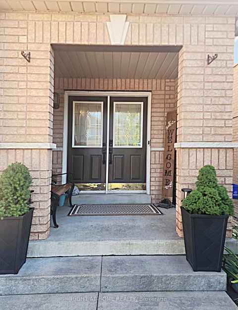 Photo 2 at 9 Gianmarco Way, Vellore Village, Vaughan