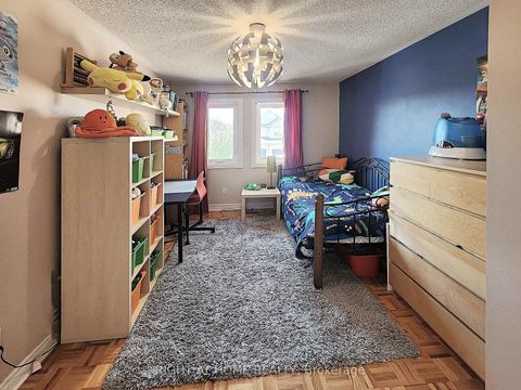 Photo 13 at 9 Gianmarco Way, Vellore Village, Vaughan