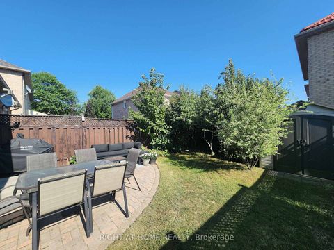 Photo 22 at 9 Gianmarco Way, Vellore Village, Vaughan