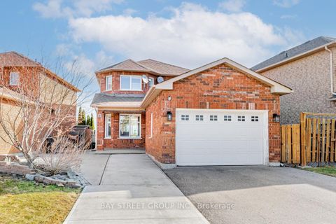 Photo 1 at 98 Royalpark Way, Elder Mills, Vaughan