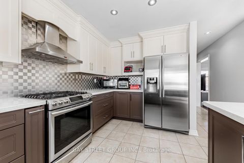 Photo 13 at 98 Royalpark Way, Elder Mills, Vaughan