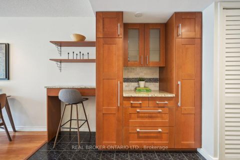 Photo 6 at 508 - 92 King Street E, Yonge Corridor, Toronto Photo 6 at 508 - 92 King Street E, Yonge Corridor, Toronto