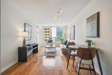 Photo 13 at 508 - 92 King Street E, Yonge Corridor, Toronto Photo 13 at 508 - 92 King Street E, Yonge Corridor, Toronto