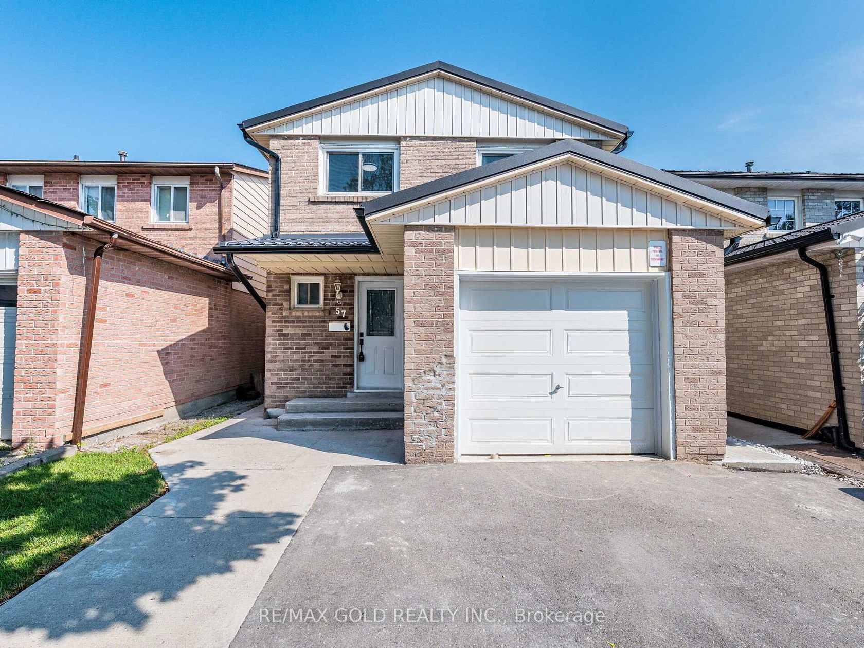 57 Mercedes Drive, Jamestown, Toronto 